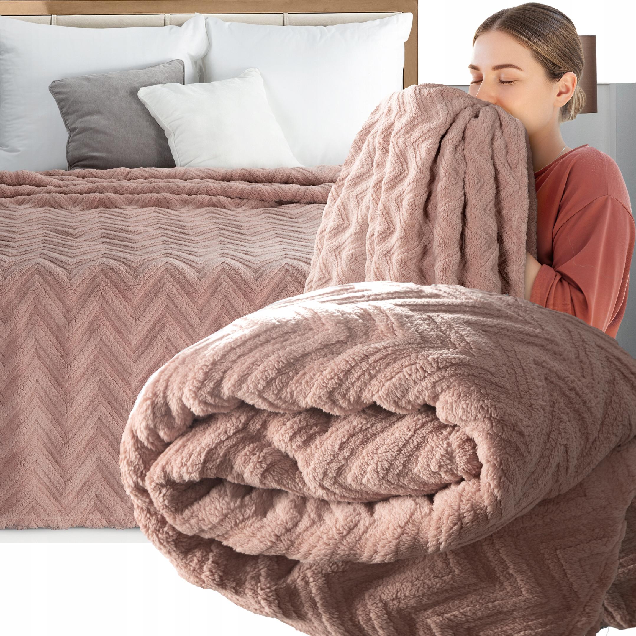 Zestaw Koc narzuta 170x210 + 2 x 70x160 gruby mięciutki puszysty puder - obrazek 2