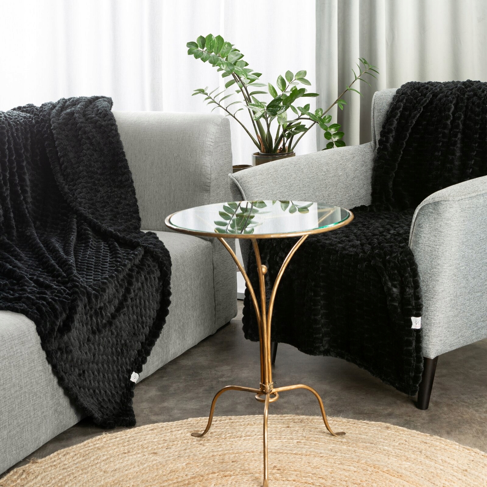 Koc narzuta 200 cm x 220 cm bardzo miękki w dotyku z efektem 3d czarny - obrazek 2