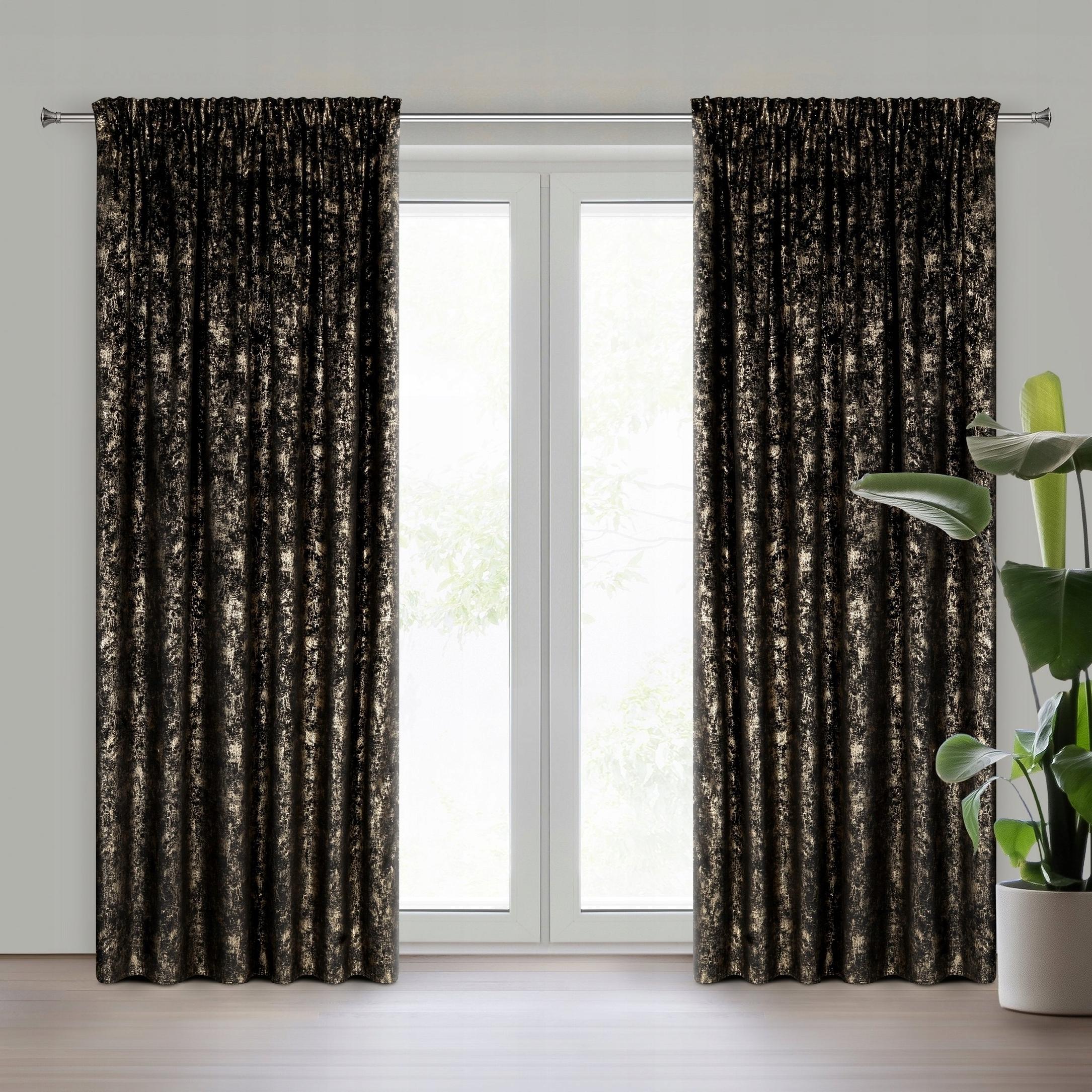 Nowoczesna Zasłona welwetowa 140X270 czarna z delikatnym nadrukiem - obrazek 14