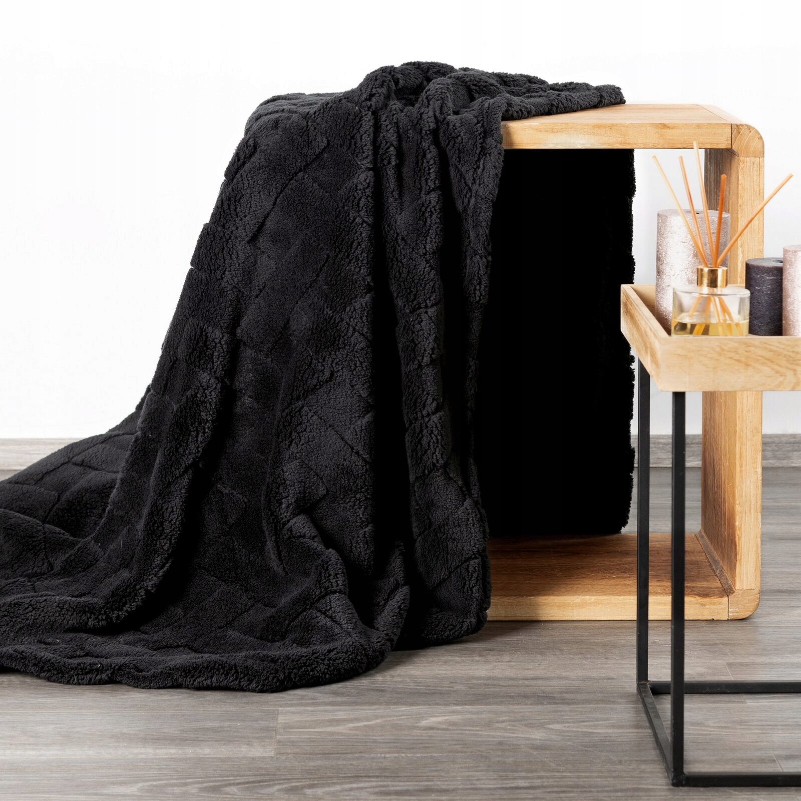 Koc narzuta 70x160 Caro czarny gruby mięciutki puszysty - obrazek 10