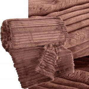 Koc narzuta gruby mięciutki 150 cm x 200 cm mocha