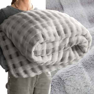 Koc narzuta 200x220 gruby mięciutki puszysty beżowy