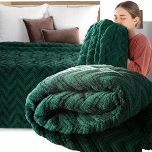 Koc narzuta 170x210 gruby mięciutki puszysty jodełka ciemny zielony