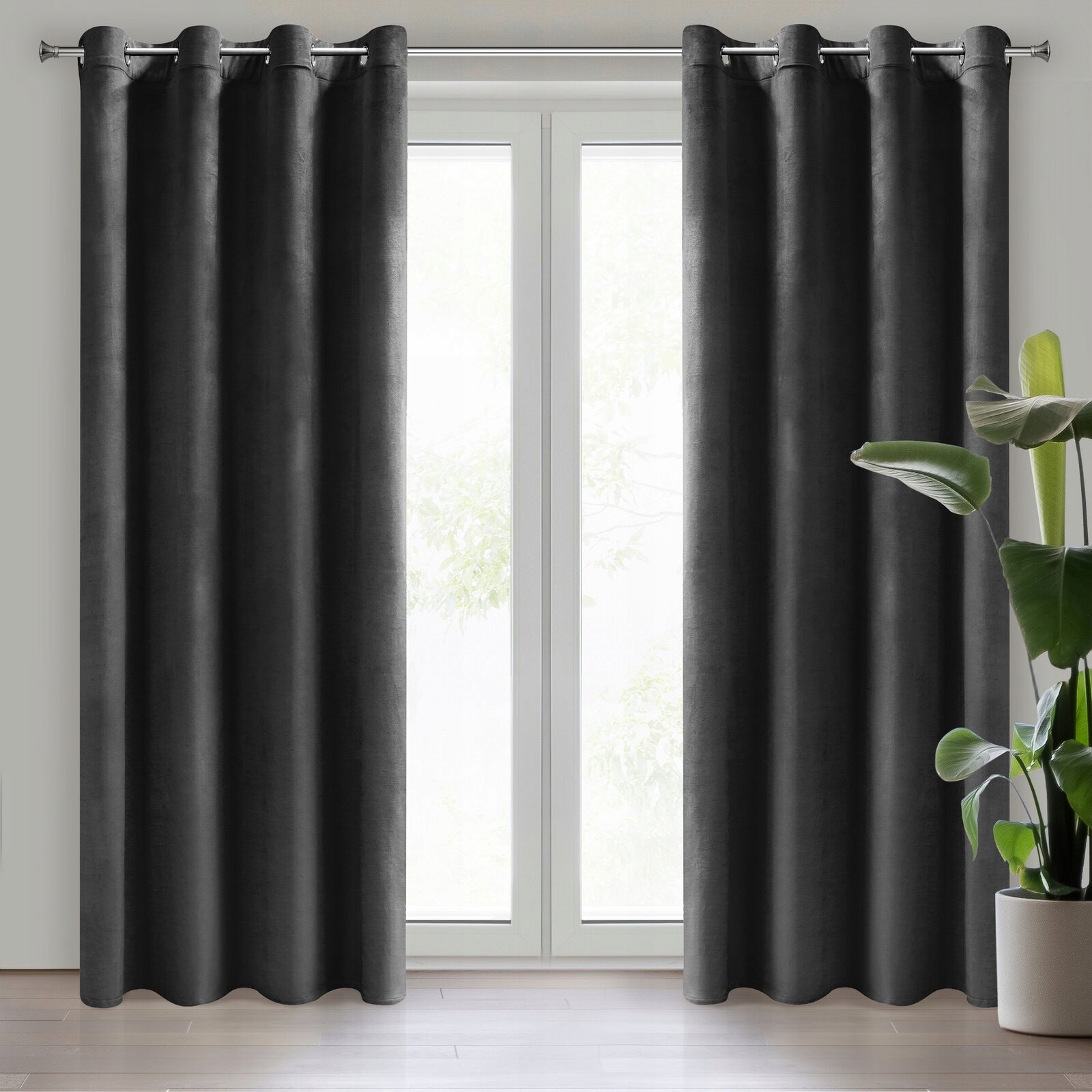 Mięciutka zasłona welwetowa kółka 140x250 czarny - obrazek 3