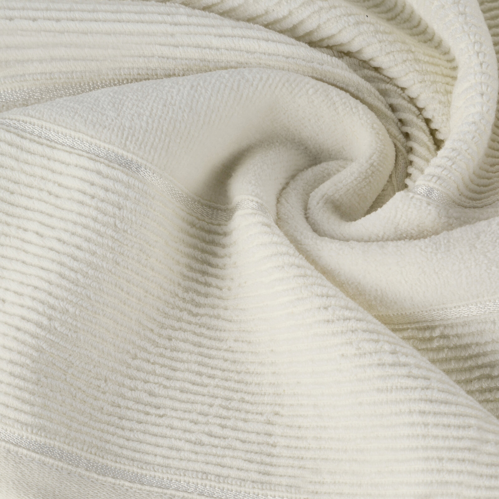 Ręcznik kąpielowy 70x140cm 500 gsm bawełna miękki chłonny krem - obrazek 6