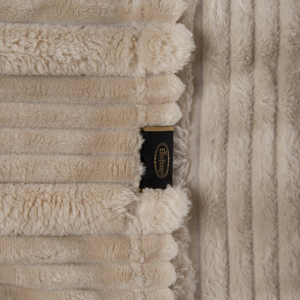 Koc narzuta mięciutki gruby 220 cm x 200 cm - obrazek 11