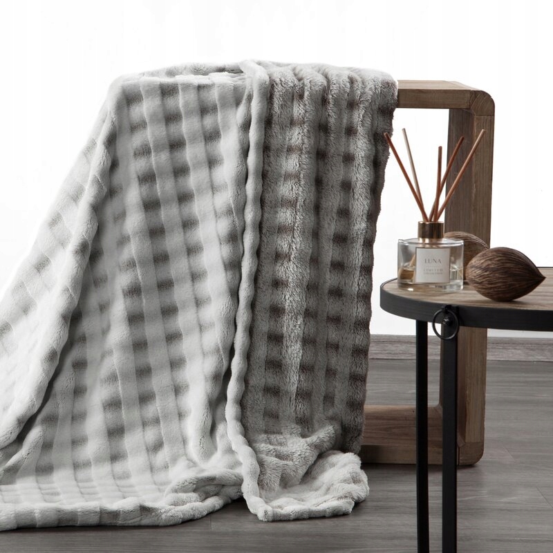 Koc narzuta 200x220 gruby mięciutki puszysty beżowy - obrazek 10