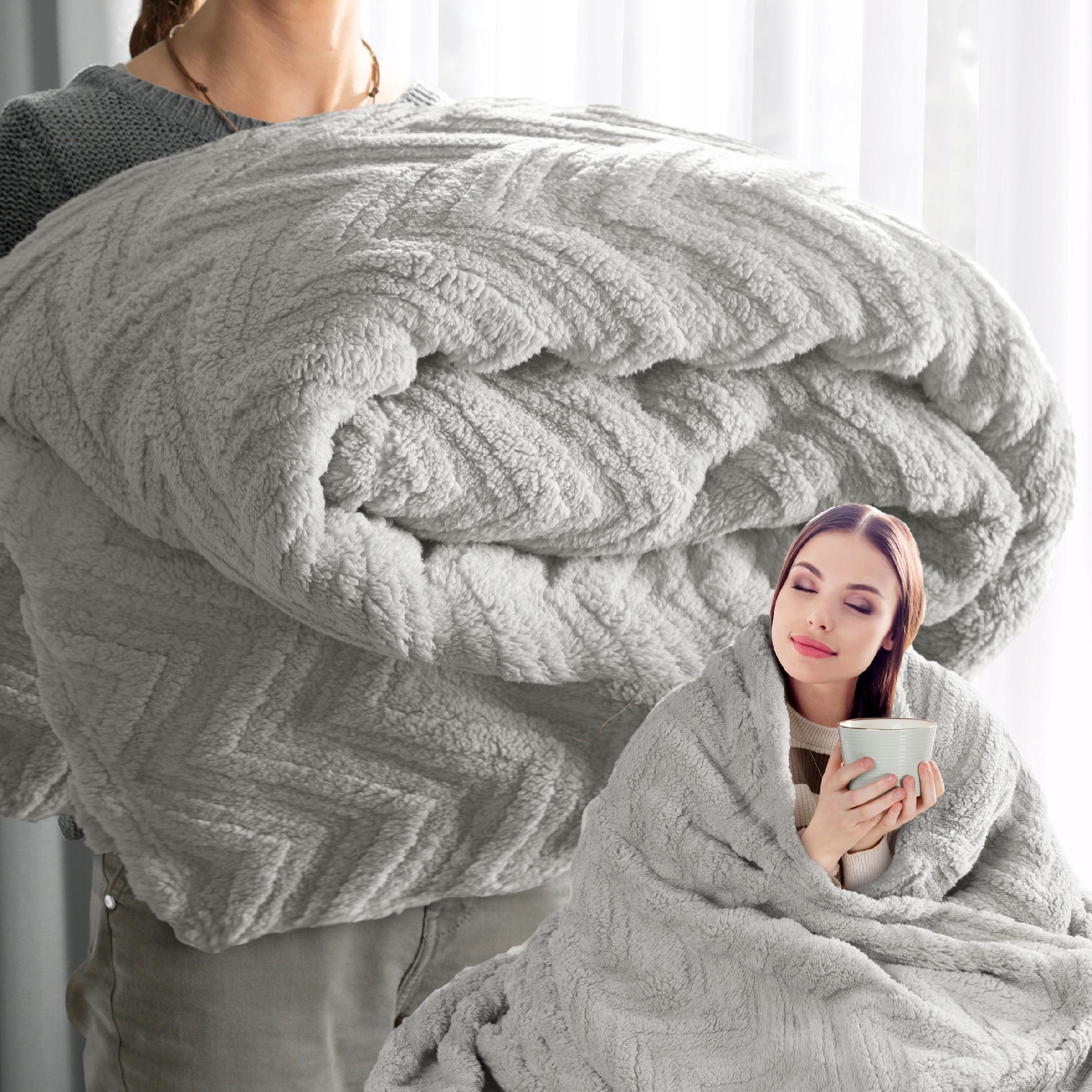 Koc narzuta 150x200 gruby mięciutki puszysty jodełka srebrny - obrazek 7