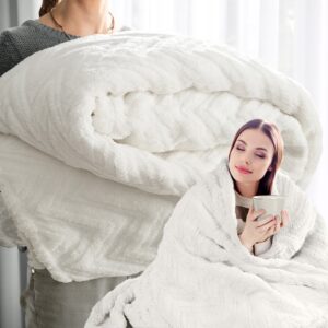 Koc narzuta 150x200 gruby mięciutki puszysty jodełka kremowy