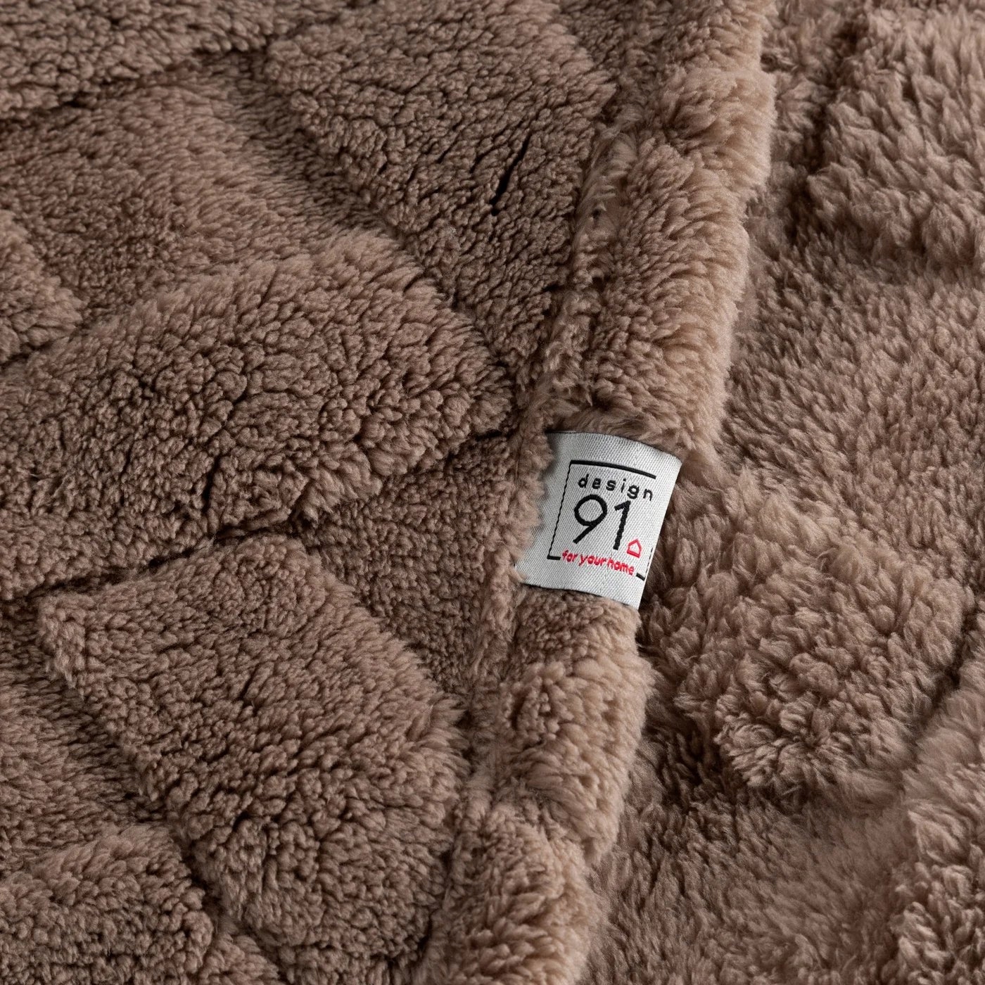 Koc narzuta 150x200 Caro ciemny beż gruby puszysty - obrazek 15