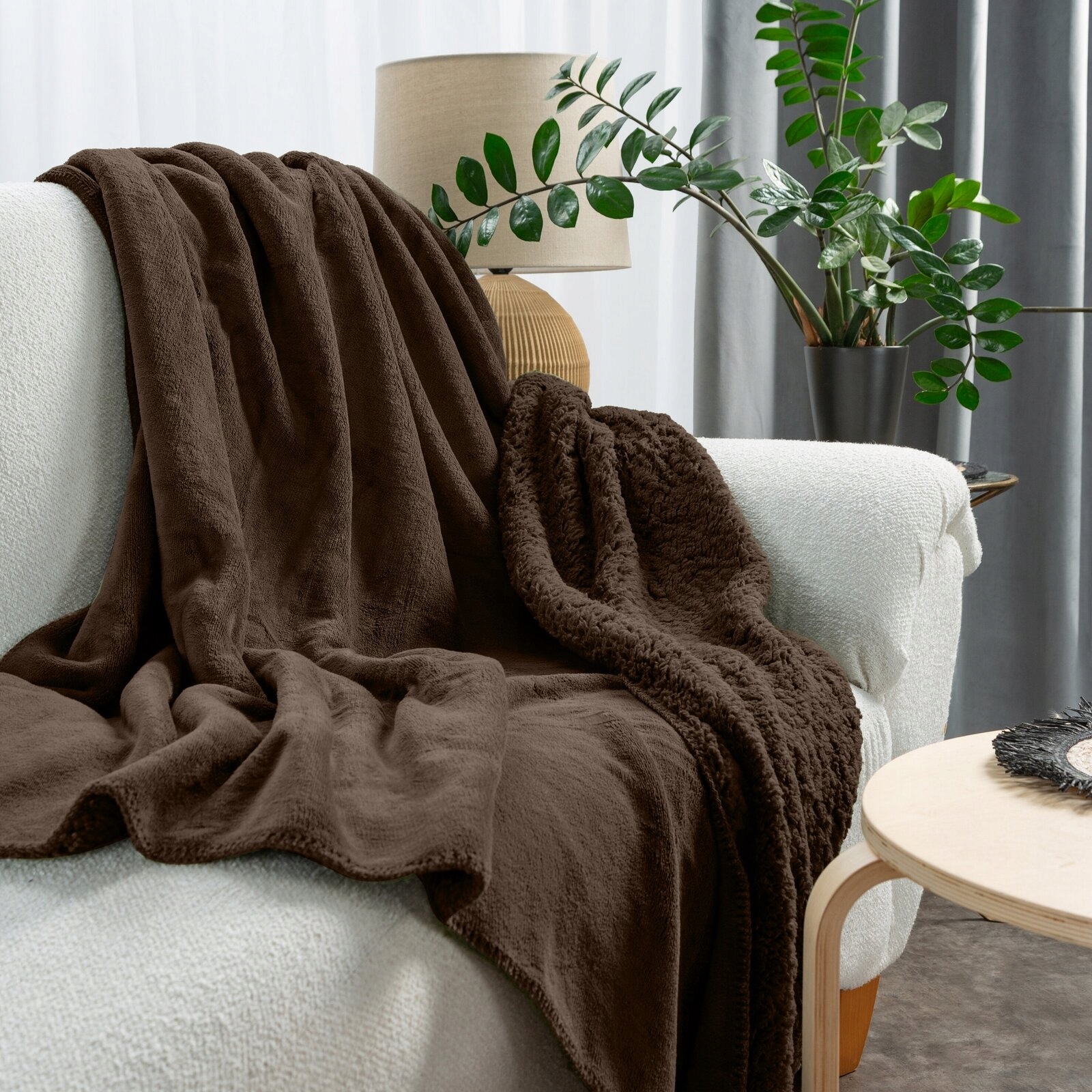 Koc narzuta dwustronny PREMIUM 150 x 200 cm ciemny brąz - obrazek 11