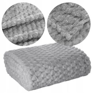 Koc narzuta 200 cm x 220 cm bardzo miękki w dotyku z efektem 3d