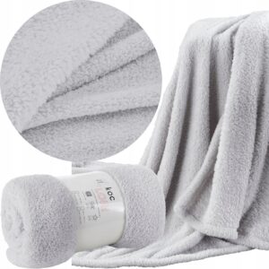 Mięciutki koc narzuta na fotel 70 cm x 160 cm srebrny prezent