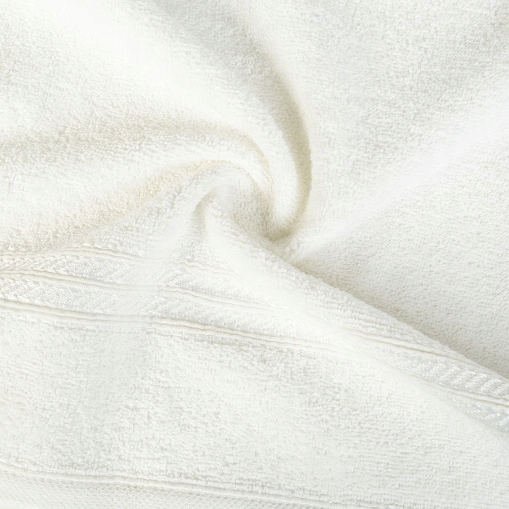 Ręcznik 2 x 30x50cm + 2 x 50x90cm + 2 x 70x140cm 450g bawełna komplet krem - obrazek 16